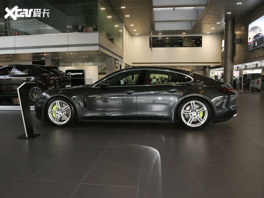 2018PanameraԴ 4 E-Hybrid