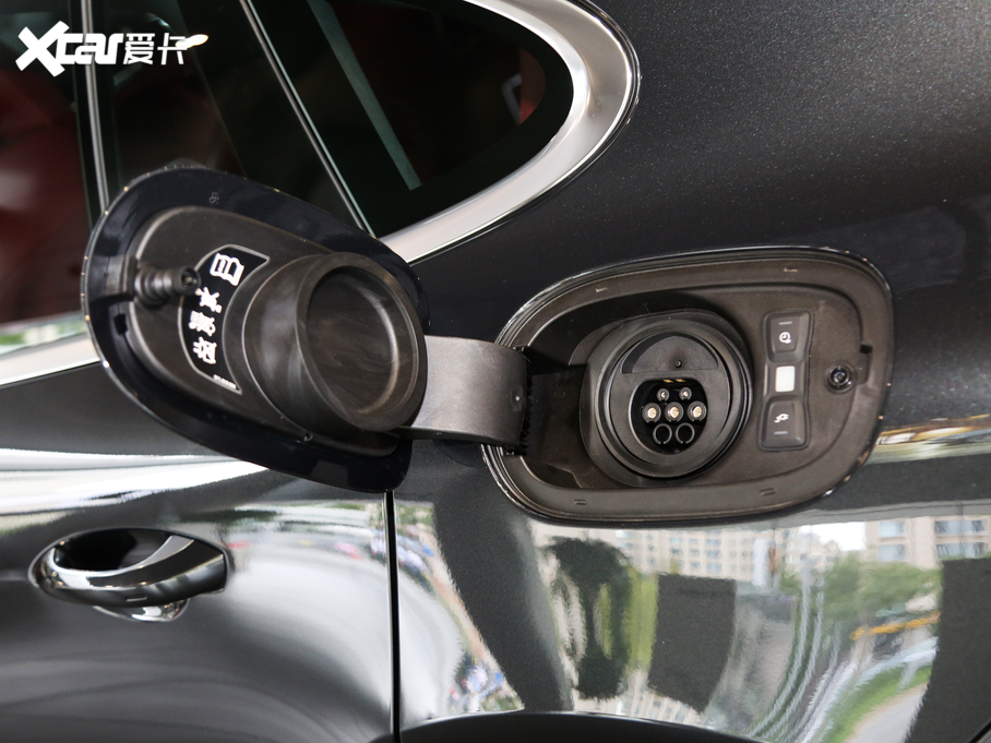 2018PanameraԴ 4 E-Hybrid