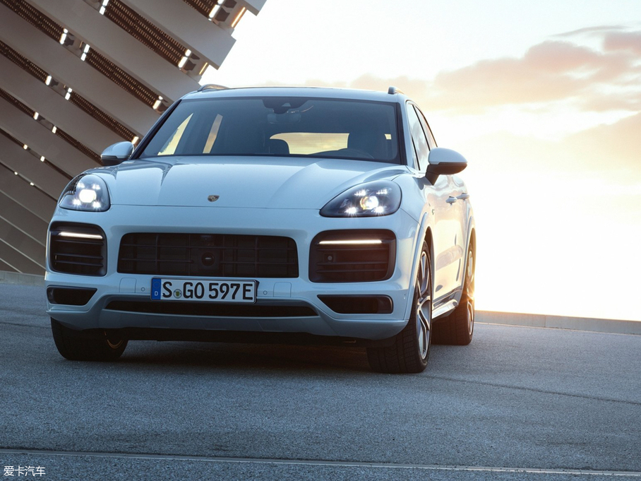 2019CayenneԴ E-Hybrid