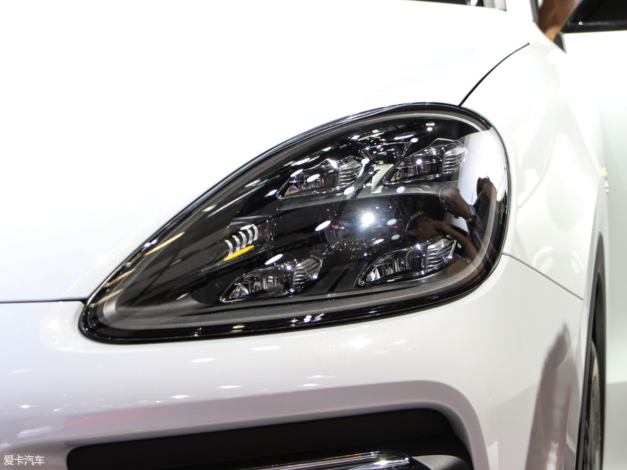 2019CayenneԴ E-Hybrid