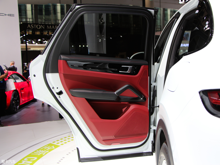 2019CayenneԴ E-Hybrid