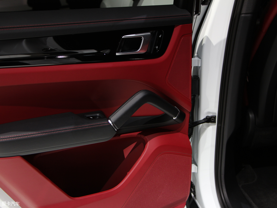 2019CayenneԴ E-Hybrid