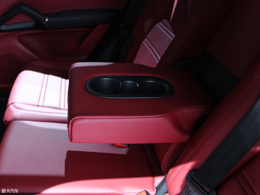 2019CayenneԴ E-Hybrid