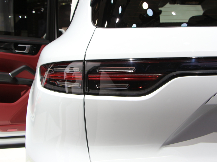 2019CayenneԴ E-Hybrid