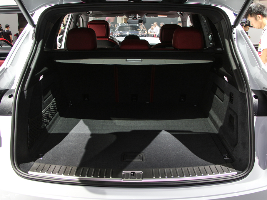 2019CayenneԴ E-Hybrid