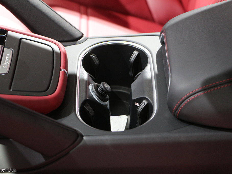 2019CayenneԴ E-Hybrid