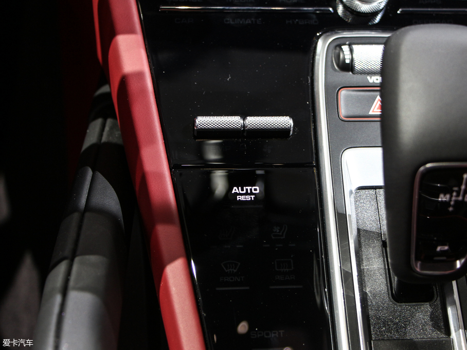 2019CayenneԴ E-Hybrid