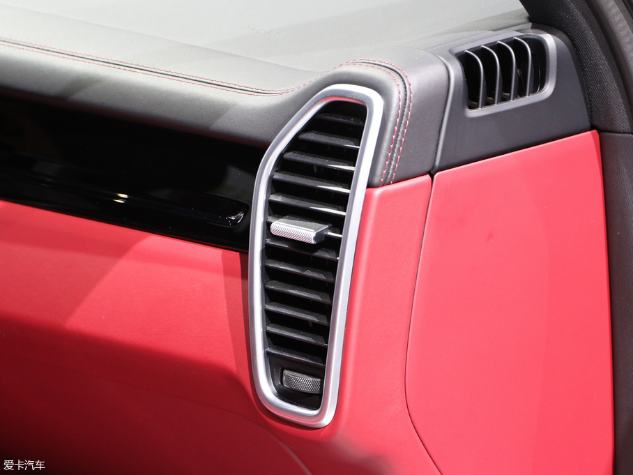 2019CayenneԴ E-Hybrid