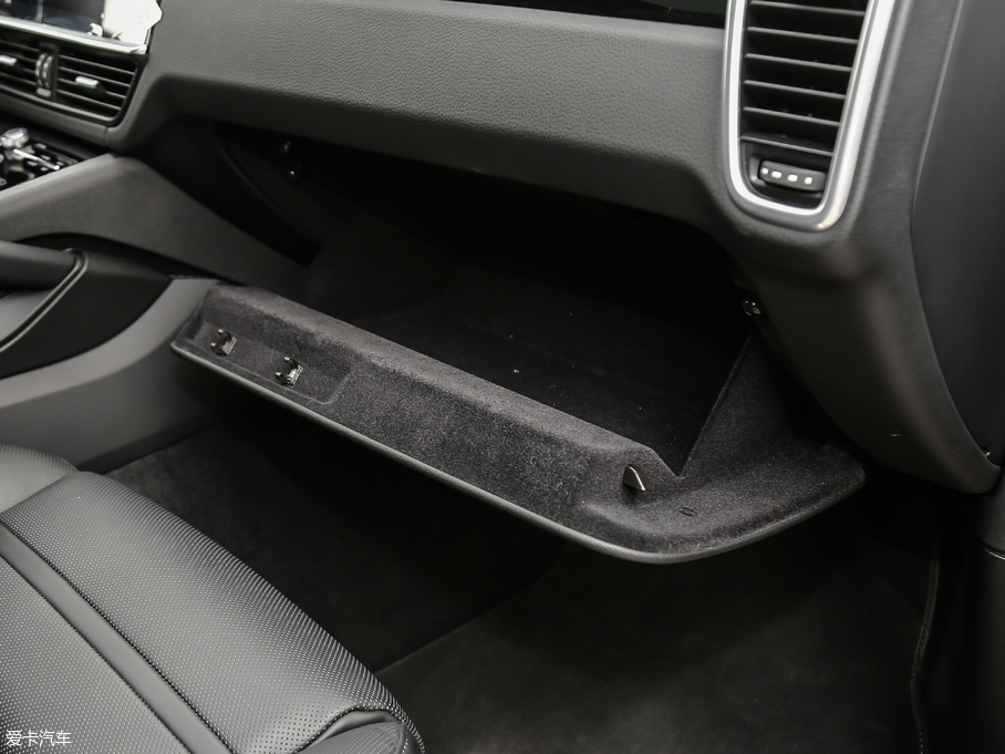 2019CayenneԴ E-Hybrid