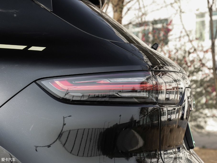 2019CayenneԴ E-Hybrid