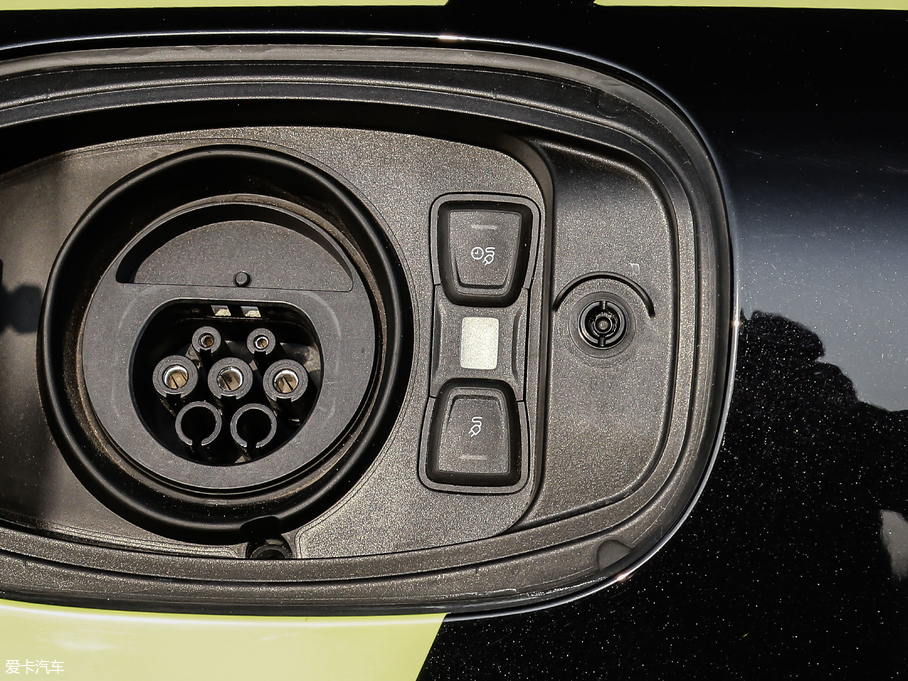 2019CayenneԴ E-Hybrid