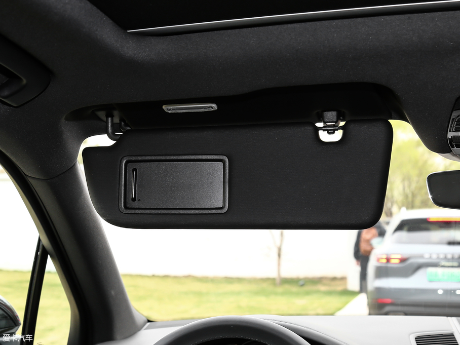 2019CayenneԴ E-Hybrid