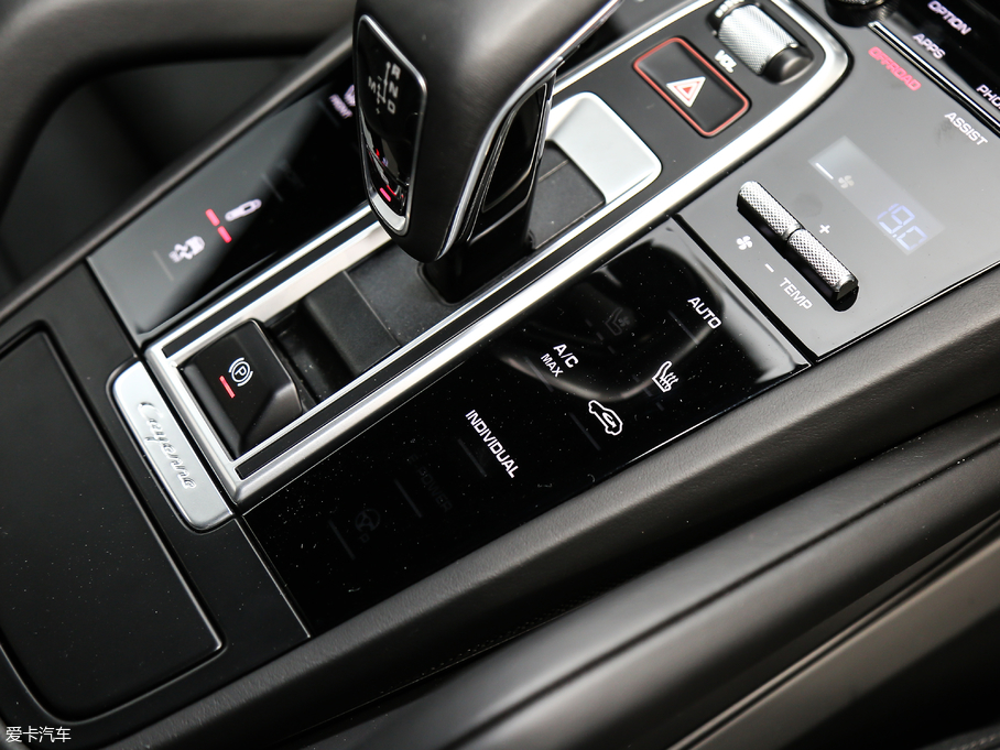 2019CayenneԴ E-Hybrid