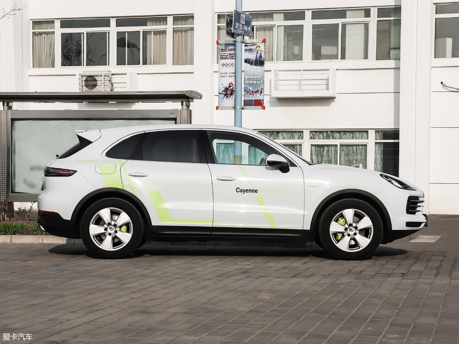 2019CayenneԴ E-Hybrid