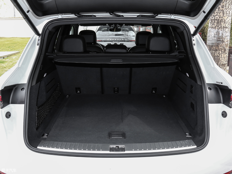 2019CayenneԴ E-Hybrid