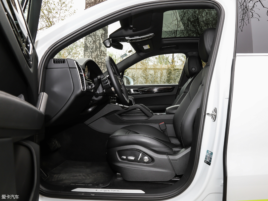 2019CayenneԴ E-Hybrid