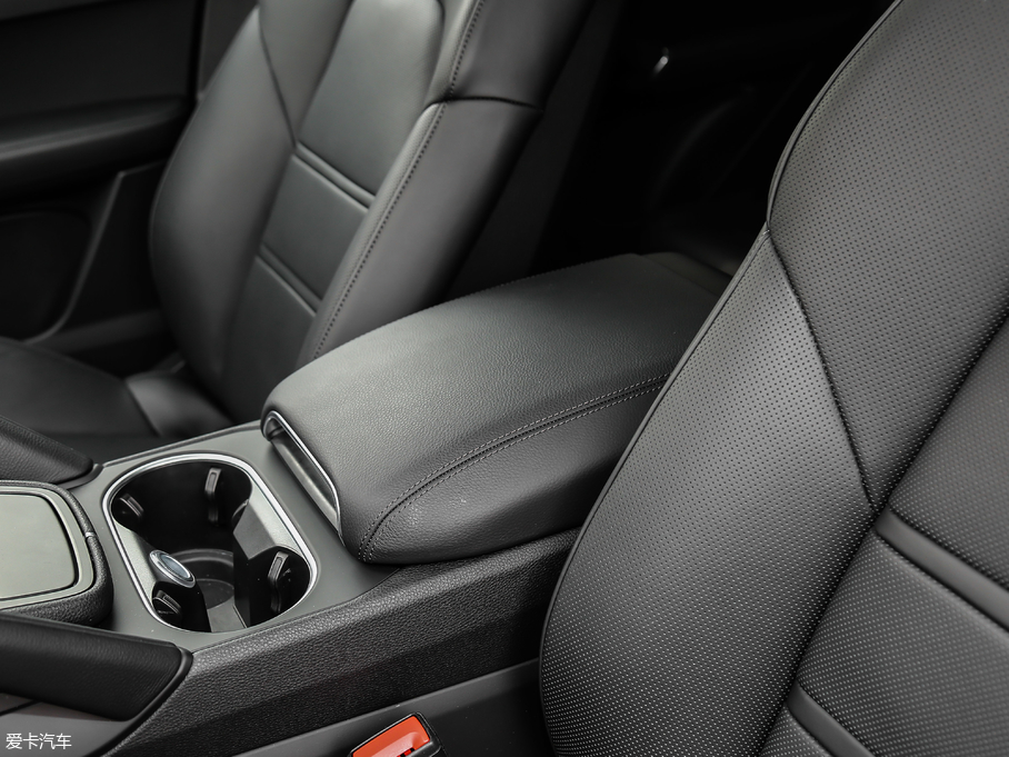 2019CayenneԴ E-Hybrid