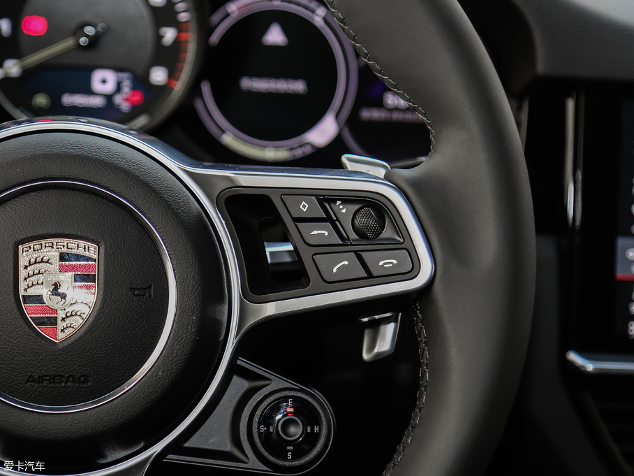 2019CayenneԴ E-Hybrid