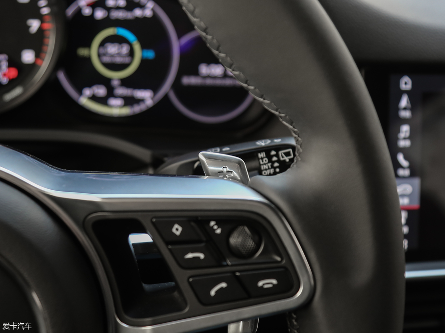 2019CayenneԴ E-Hybrid