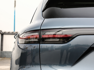 2019E-Hybrid (x)(ji)^