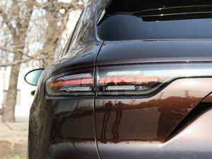 2019E-Hybrid (x)(ji)^