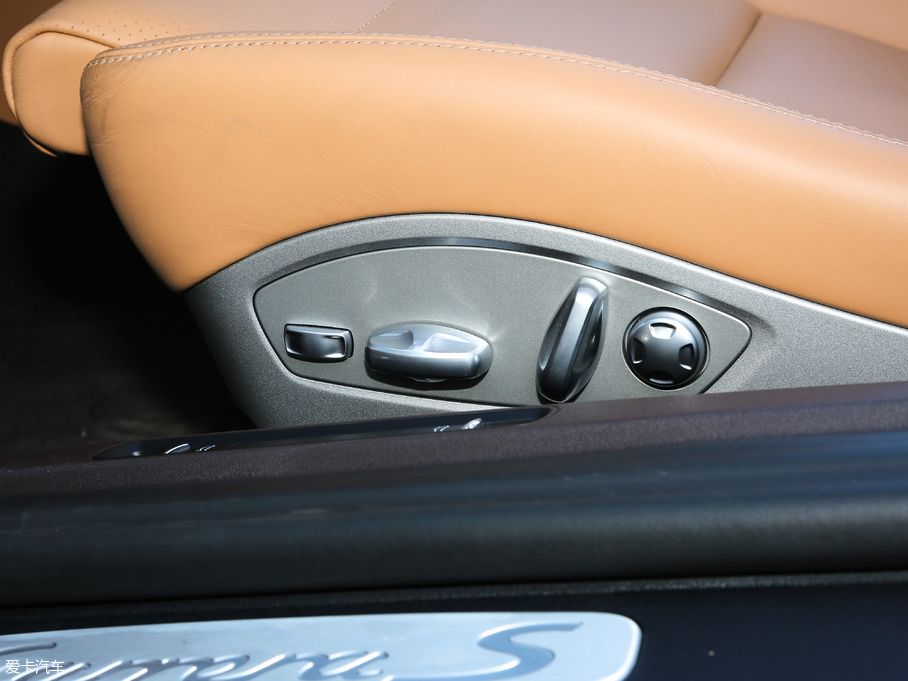 2019r911 Carrera S Cabriolet