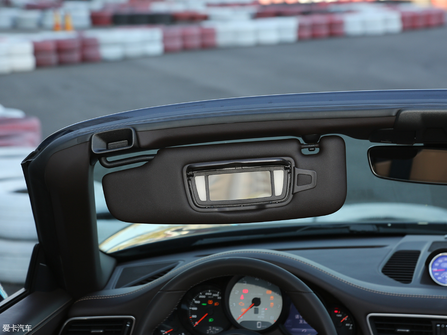 2019r911 Carrera S Cabriolet