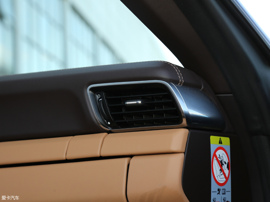 2019��r(sh��)��911 Carrera S Cabriolet