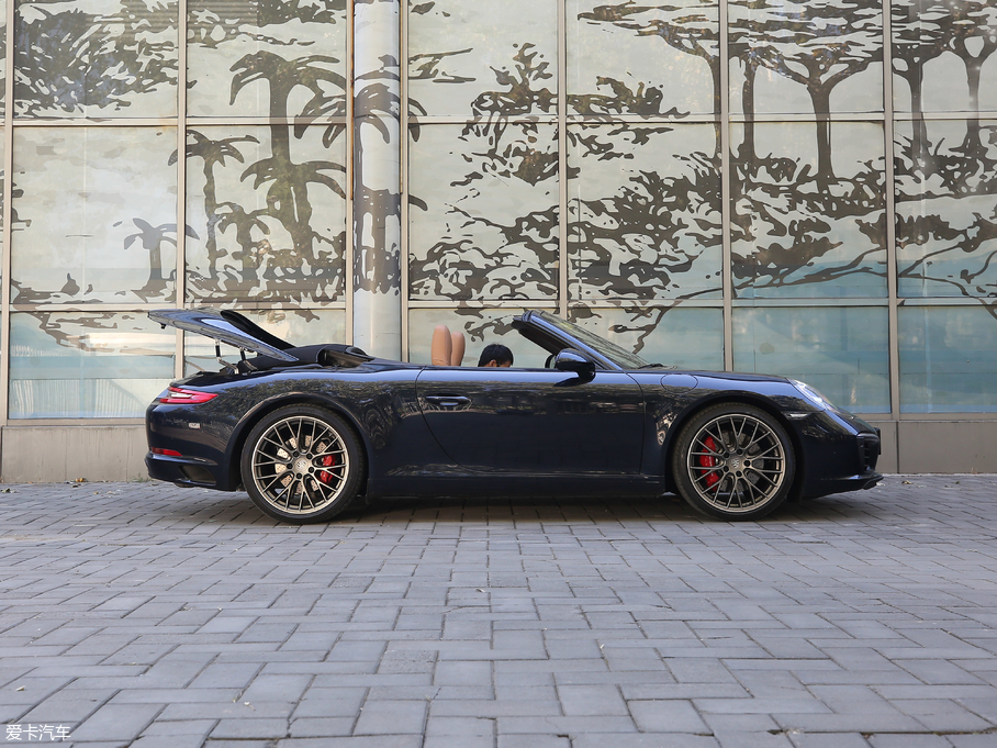 2019r(sh)911 Carrera S Cabriolet