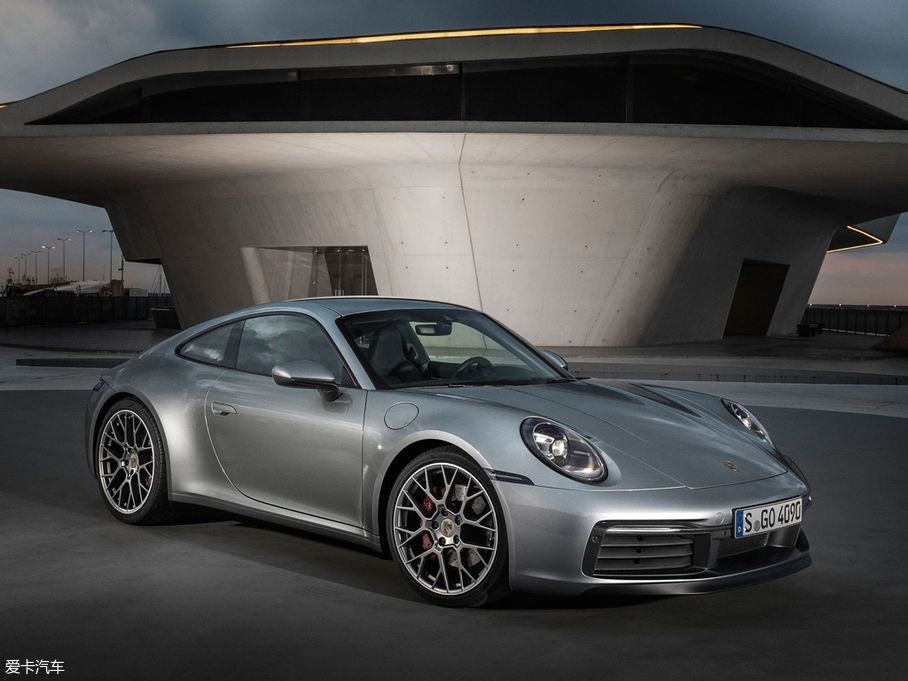 2019r(sh)911 Carrera 4S