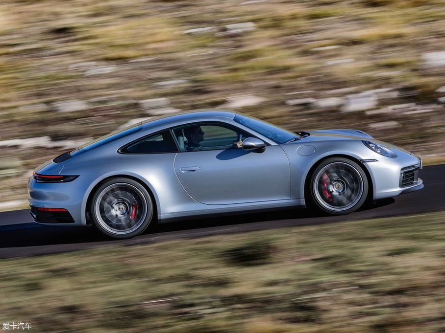 2019r(sh)911 Carrera 4S