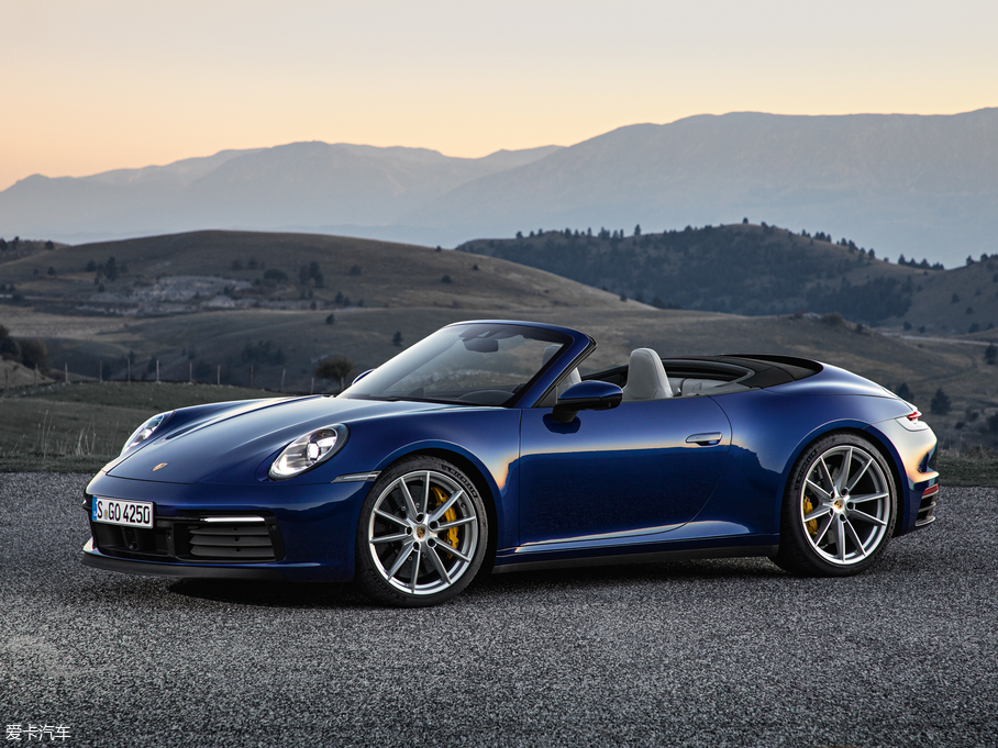 2019r(sh)911 Carrera 4S Cabriolet