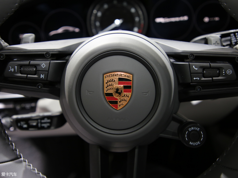 2019r(sh)911 Carrera 4S