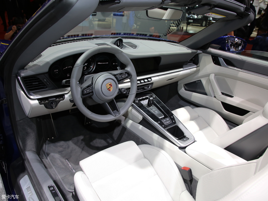 2019r(sh)911 Carrera 4S Cabriolet