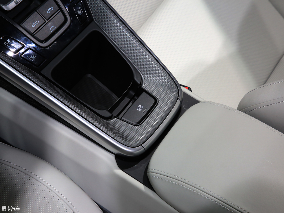 2019r(sh)911 Carrera 4S Cabriolet