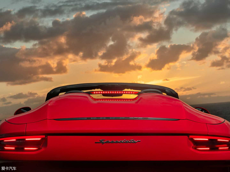 2019��r��911 Speedster