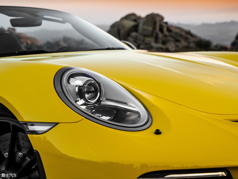 2019��r��911 Speedster