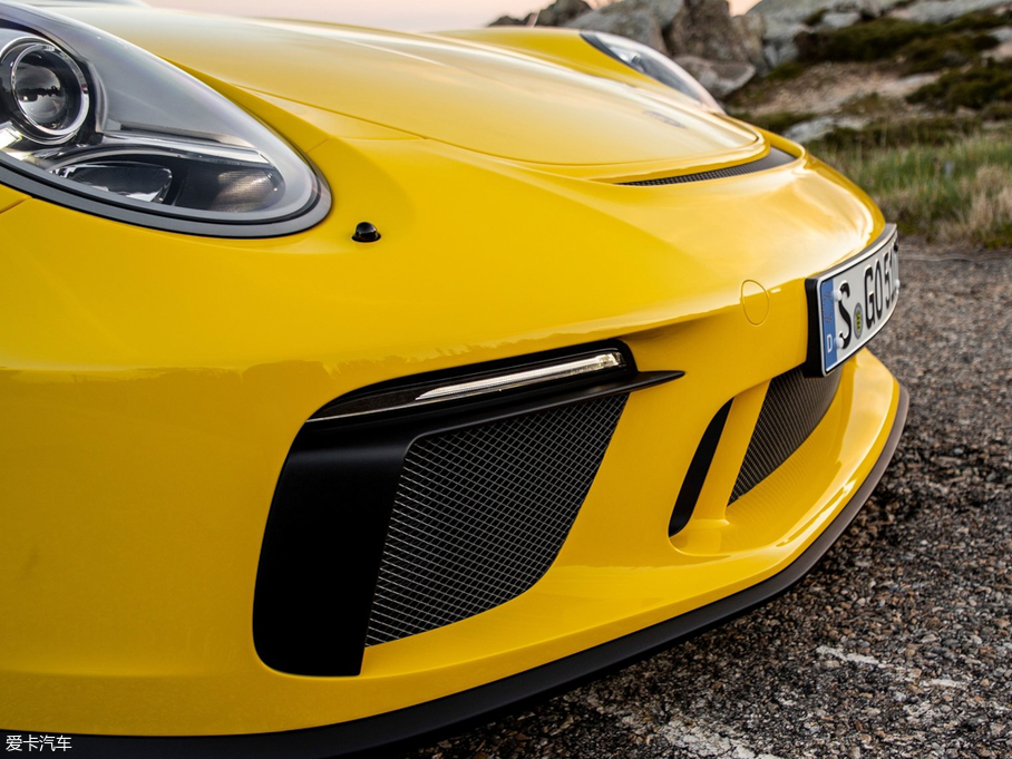 2019��r��911 Speedster