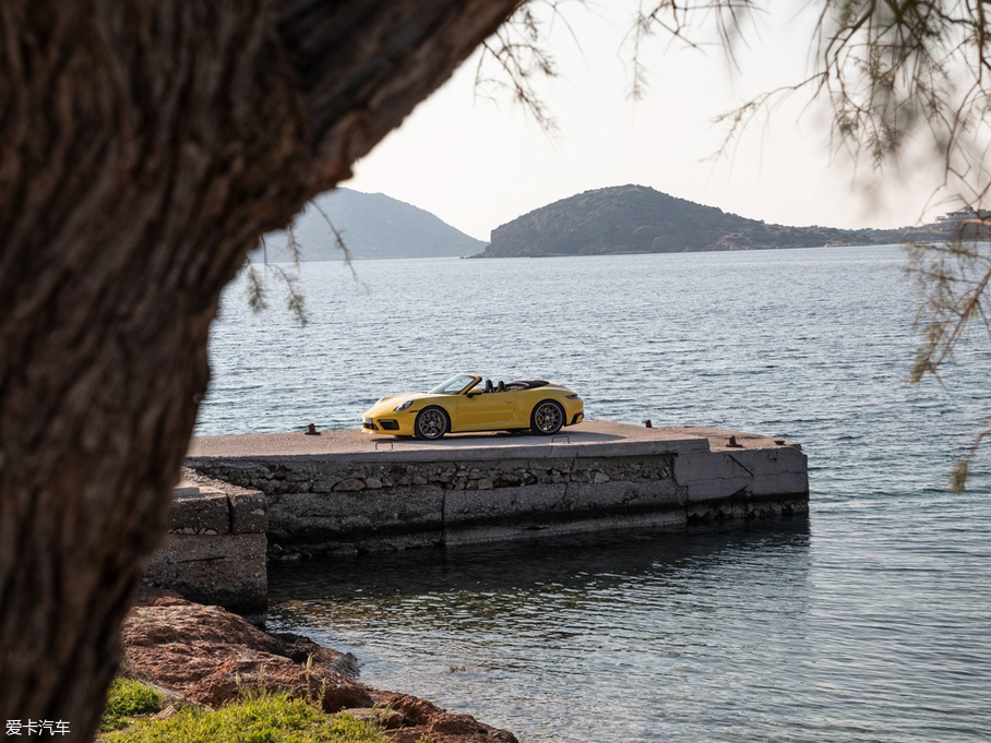 2019r911 Carrera S Cabriolet