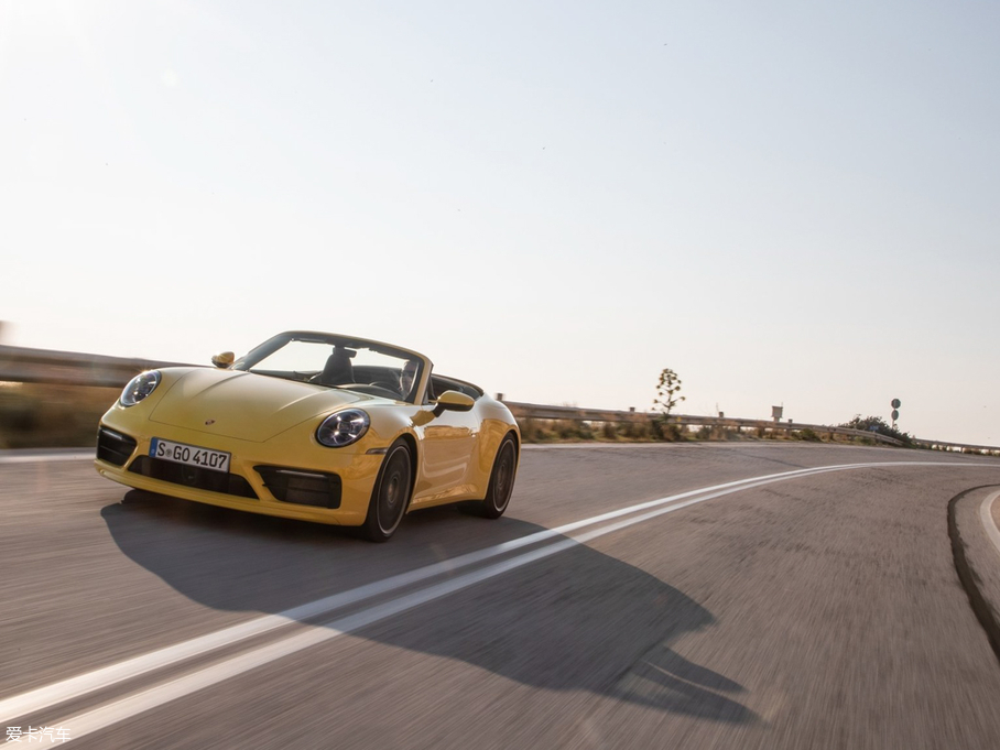 2019r911 Carrera S Cabriolet