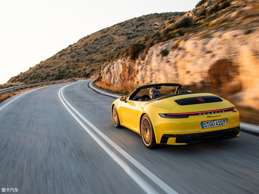 2019r(sh)911 Carrera S Cabriolet
