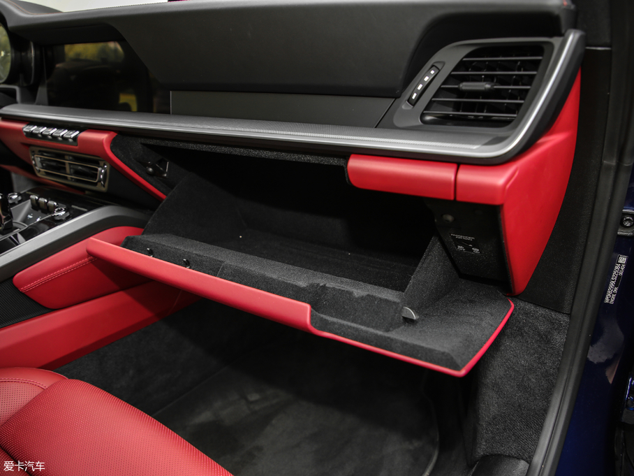 2019r(sh)911 Carrera S