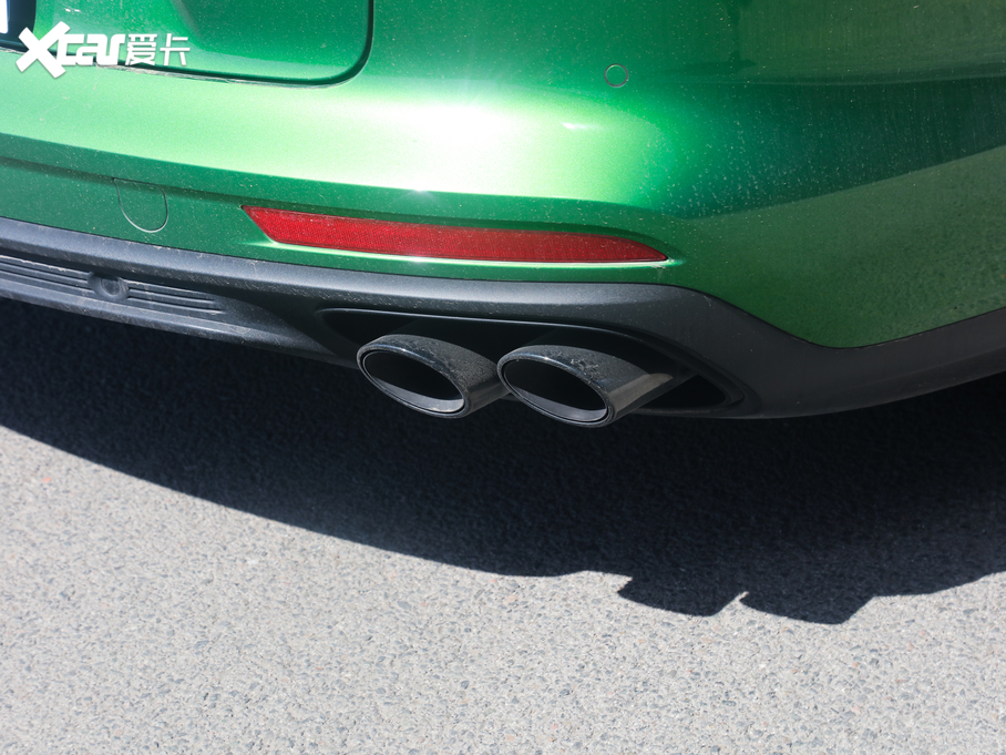 2019Panamera 4 Sport Turismo