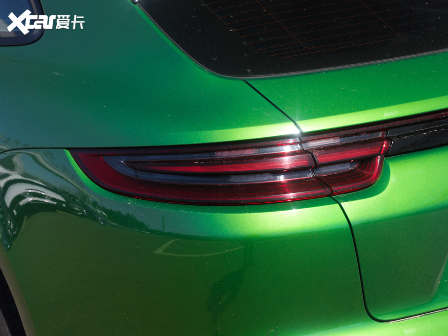 2019Panamera 4 Sport Turismo