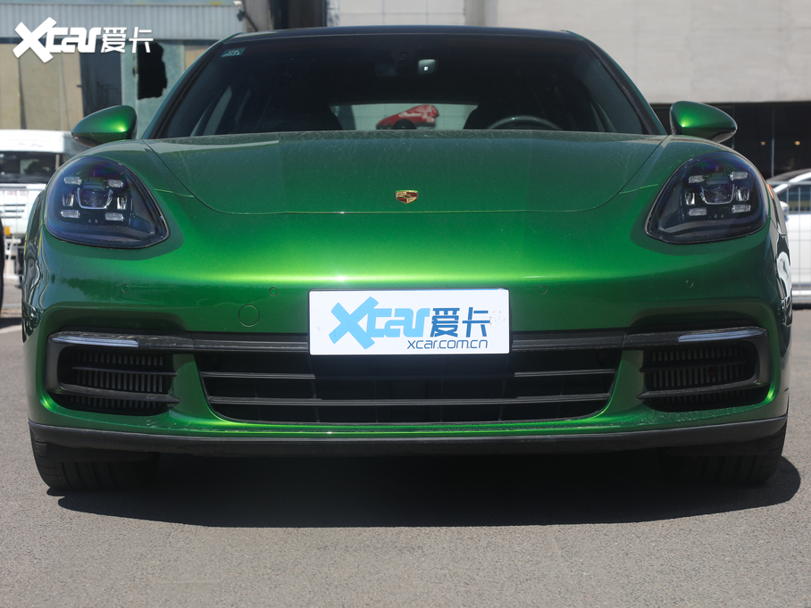 2019Panamera 4 Sport Turismo