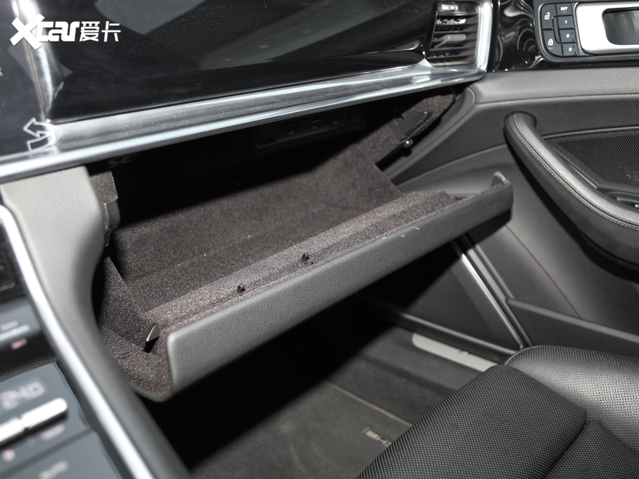 2019Panamera 4 Sport Turismo