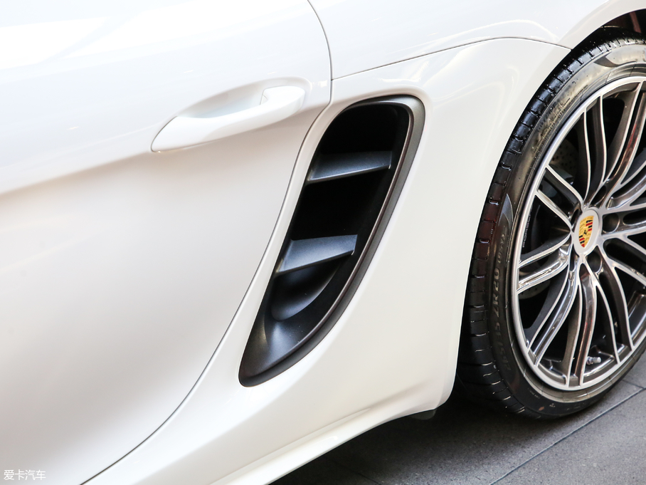 2018r718 718 Boxster Spyder