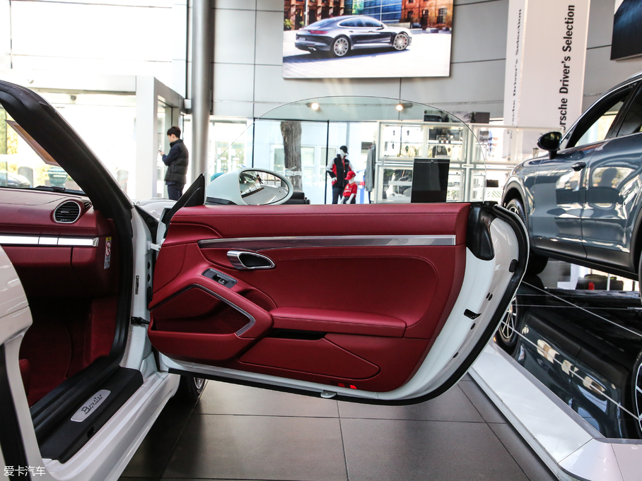 2018r718 718 Boxster Spyder