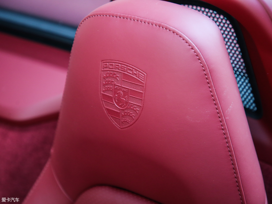 2018r718 718 Boxster Spyder