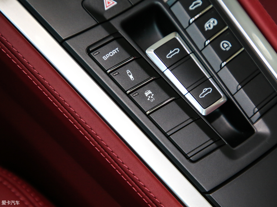 2018r718 718 Boxster Spyder